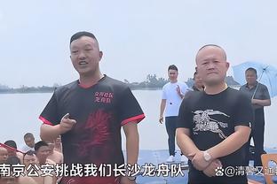 替补门将临时被顶到前锋位置！半转身爆射世界波